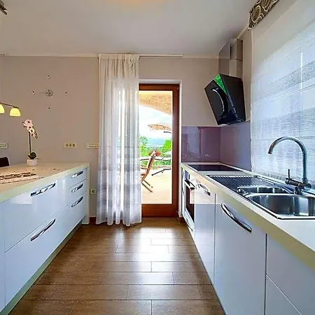 Hotel Maya Comfortable Krk Town